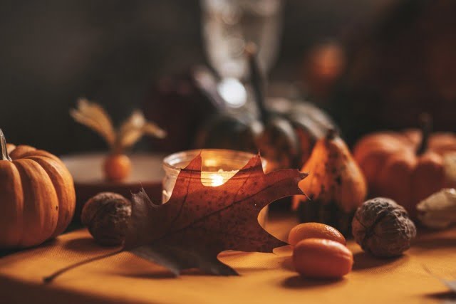 Candle Lighting – A Simple and Convenient Alternative to Traditional Outdoor Fireplace Lighting