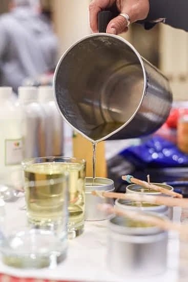 What Temperature To Melt Wax For Candles