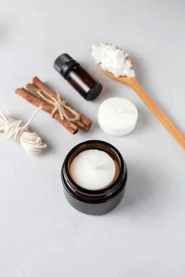 Making Soy Wax Scented Candles