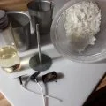 Making Candles And Lotions At Home