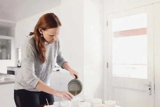 Making Candles With Cake Decorating Tips