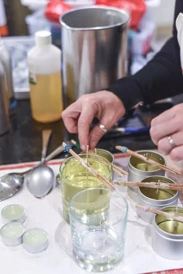 Making Candles With Metal Molds Making Candles With Metal Molds