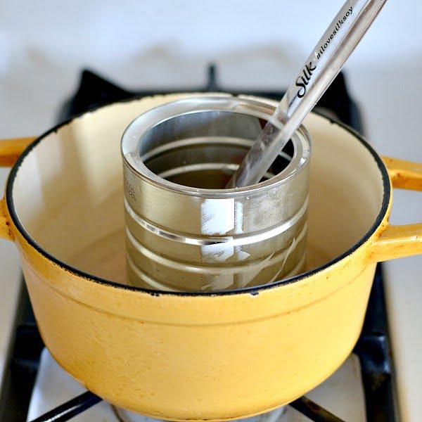 Affordable candle making supplies for beginners on a tight budget