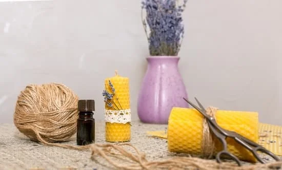 Properly preparing wooden wicks: Do wooden wicks require pre-soaking before candle making?