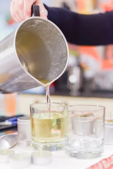 Exploring the essence: Understanding the significance of 15 fragrance options in the art of candle making