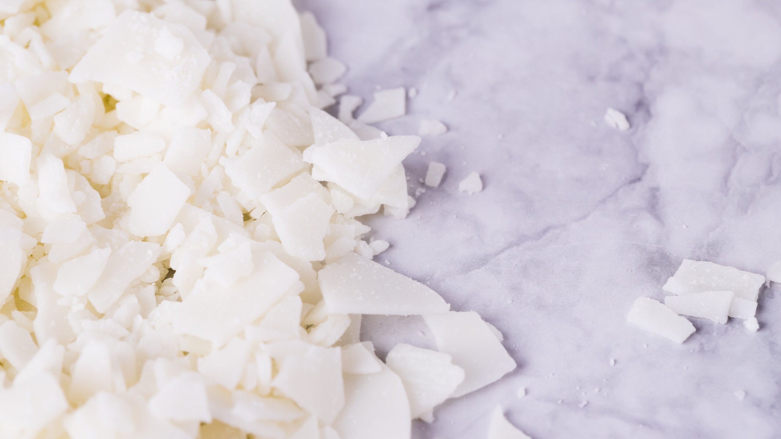 Proper Curing Time: How long after making a candle should you wait before lighting it?