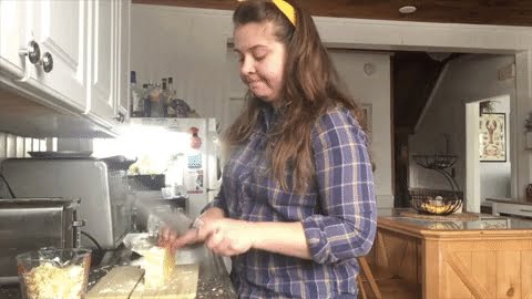How Much Scent to Use When Making Candles: Follow recommended guidelines for optimal fragrance strength