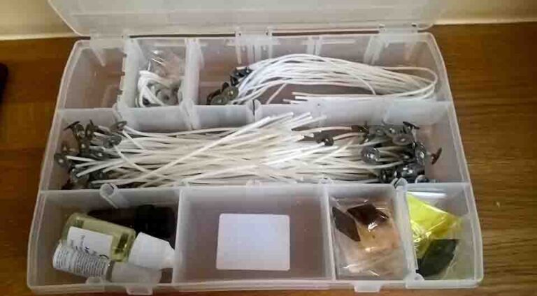 Step-by-step guide to making wax candles at home - a fun and creative DIY project