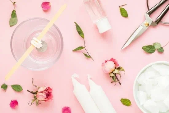 Step-by-step guide for making homemade candle using beeswax and essential oils