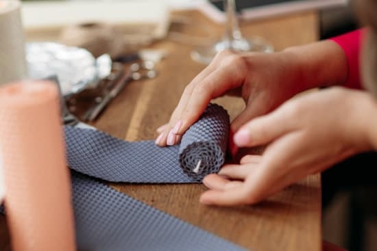 Aromatic essential oils for perfecting your homemade candle scents