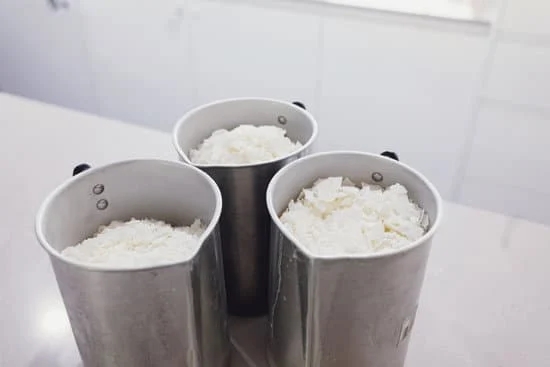 Step-by-step guide for making candles at home - Tips on making candles for beginners
