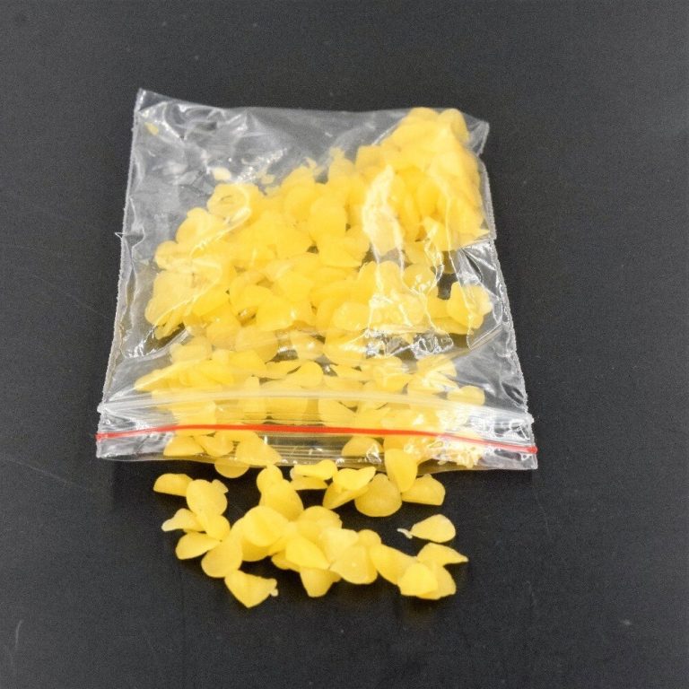 Essential tool for accurate candle wax melting and pouring