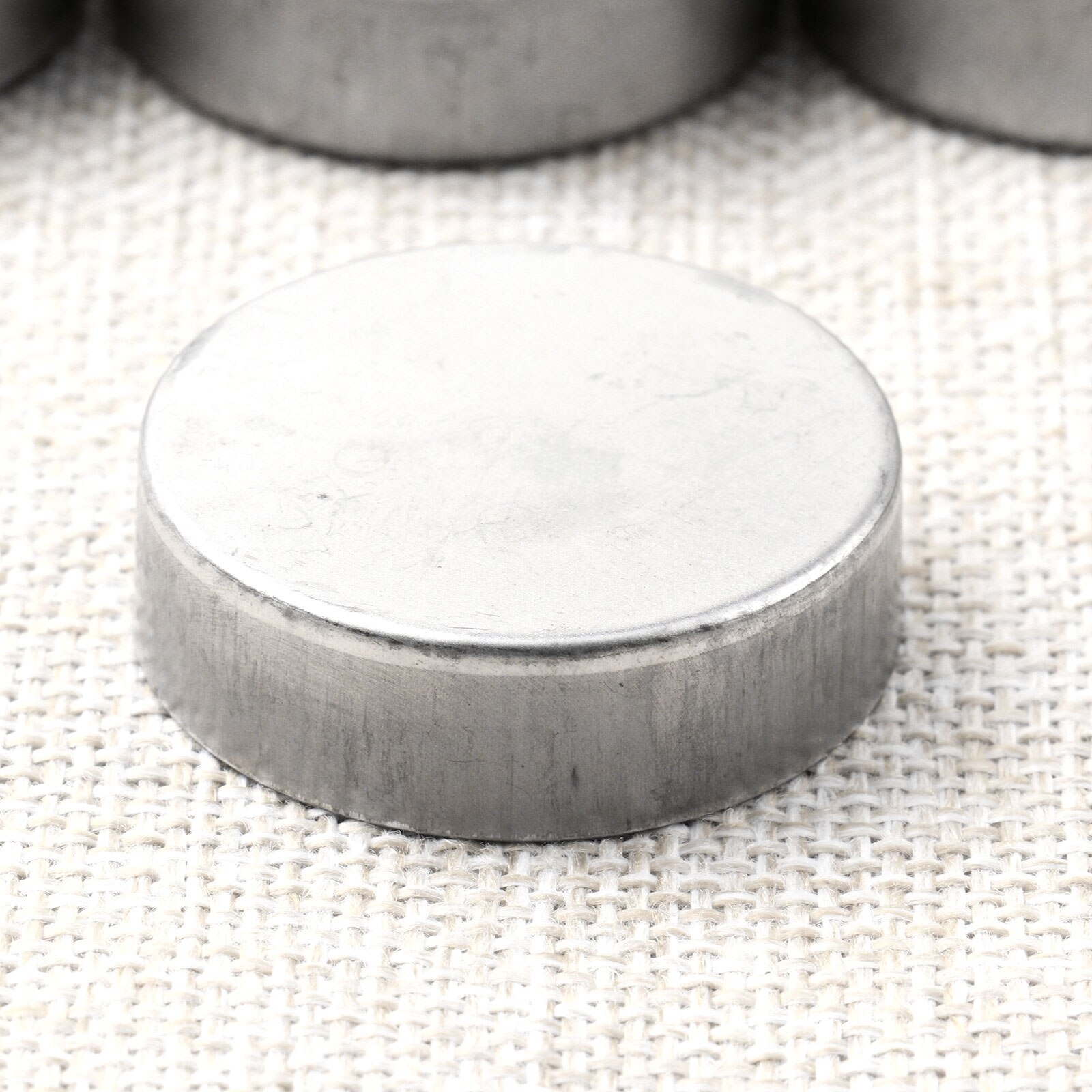 Saving money on candles by making them at home instead of buying ready-made products